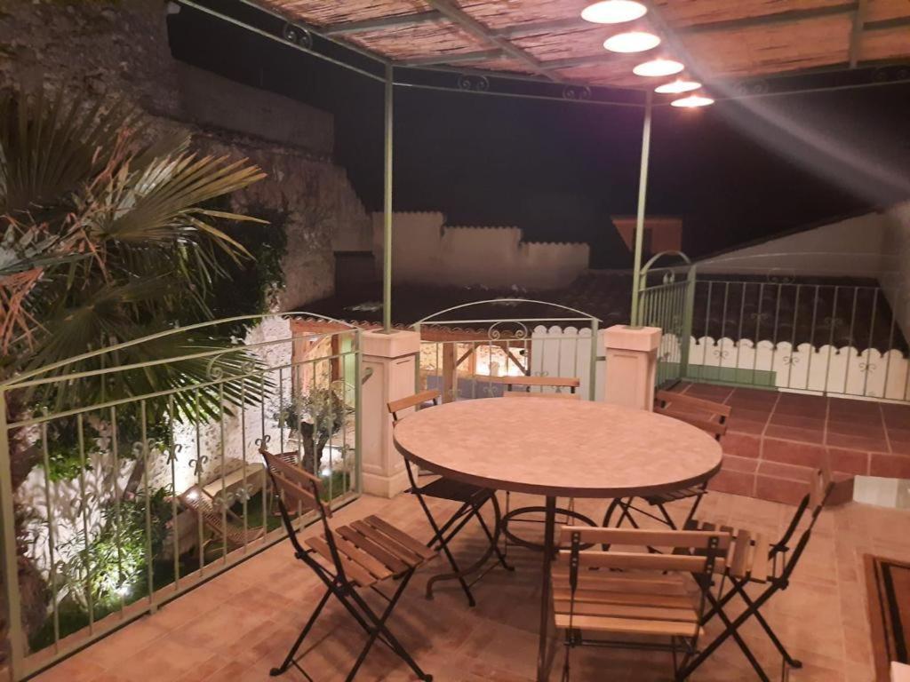 Drome Provencale Maison Familiale Calme Dans Village Valréas Eksteriør bilde